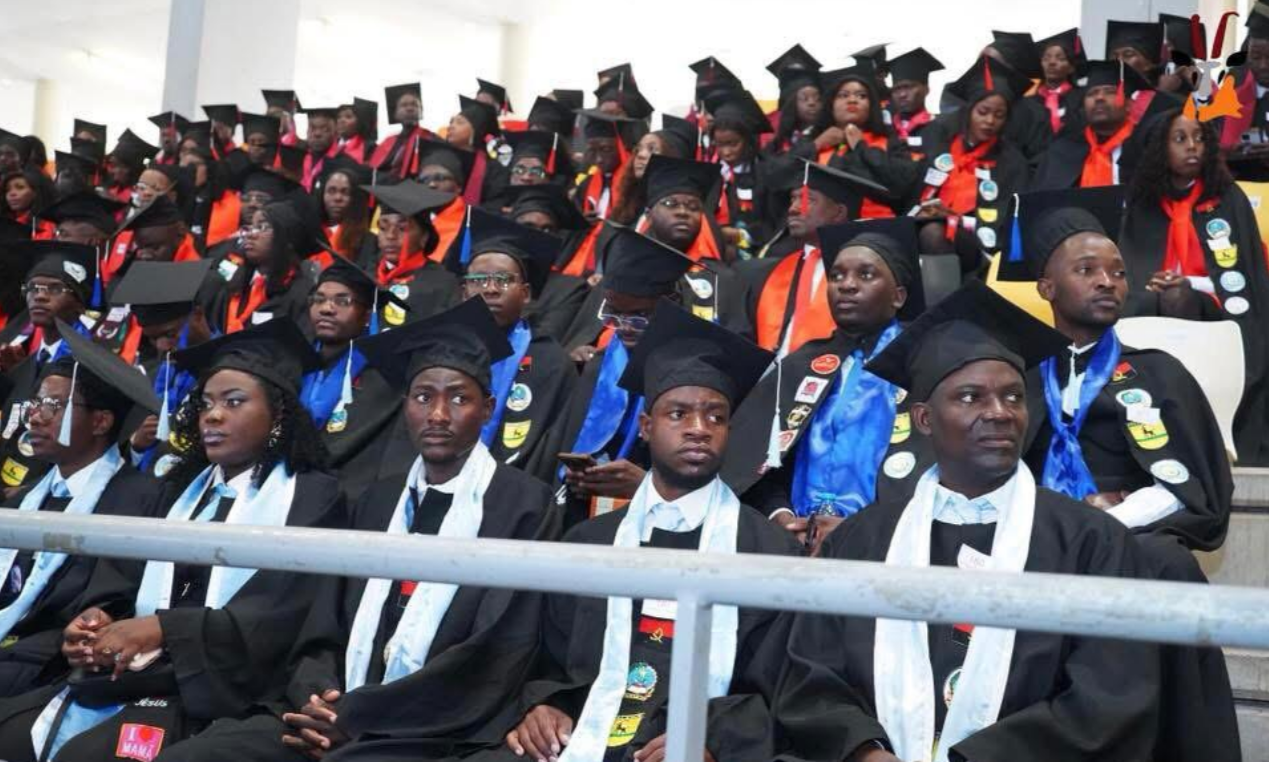 Ensino Superior em Angola deixa de exigir defesas em Licenciatura e Mestrado.