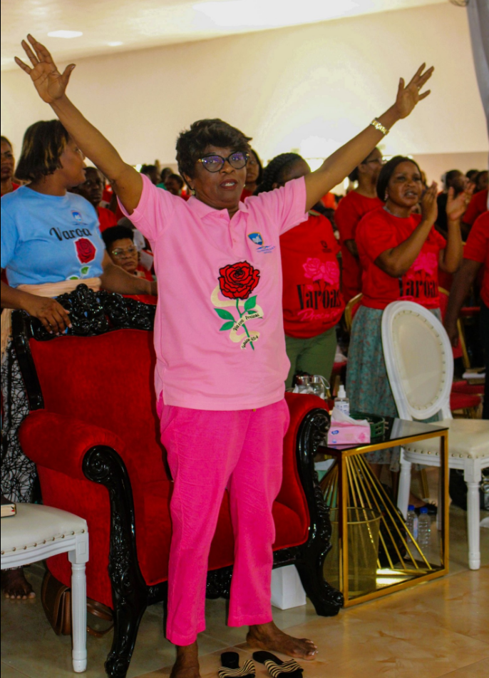 MULHERES PROVENIENTES DE VÁRIOS PAÍSES REÚNEM-SE ESTE SÁBADO A PARTIR DAS 6H00 NO TEMPLO SEDE DA IGREJA PENTECOSTAL DE FÉ E LIBERTAÇÃO